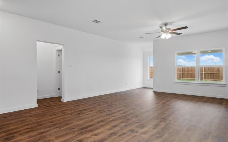 216 Mercy Street, Godley, TX 76044, 4 Habitaciones Habitaciones , ,2 BañosBaños,Residential,En Venta,216 Mercy Street,20740685