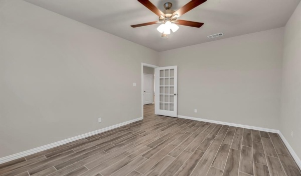6 Louis Road, Sherman, TX 75090, 4 Bedrooms Bedrooms, ,3 BathroomsBathrooms,Residential,For Sale,6 Louis Road,20740966