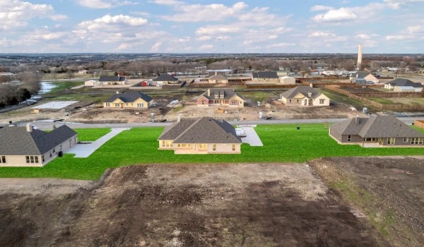 6 Louis Road, Sherman, TX 75090, 4 Bedrooms Bedrooms, ,3 BathroomsBathrooms,Residential,For Sale,6 Louis Road,20740966