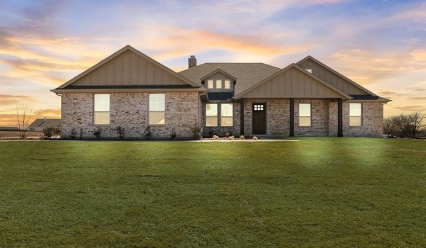 10 Louis Road, Sherman, TX 75090, 4 Bedrooms Bedrooms, ,2 BathroomsBathrooms,Residential,For Sale,10 Louis Road,20740978