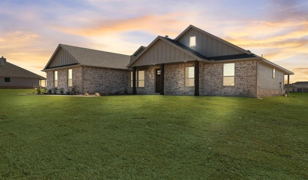 10 Louis Road, Sherman, TX 75090, 4 Bedrooms Bedrooms, ,2 BathroomsBathrooms,Residential,For Sale,10 Louis Road,20740978