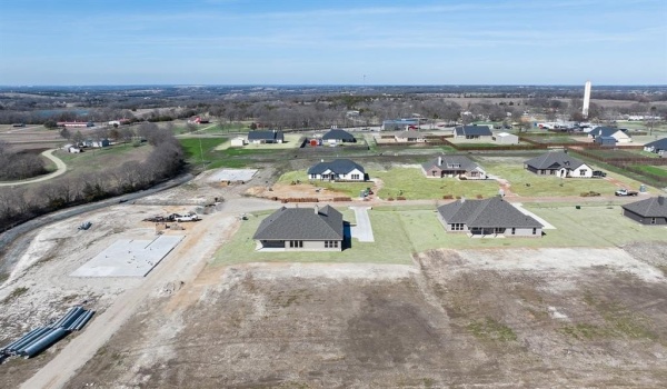 10 Louis Road, Sherman, TX 75090, 4 Bedrooms Bedrooms, ,2 BathroomsBathrooms,Residential,For Sale,10 Louis Road,20740978
