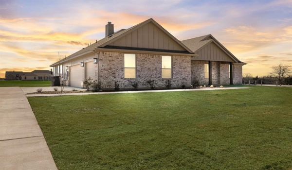 10 Louis Road, Sherman, TX 75090, 4 Bedrooms Bedrooms, ,2 BathroomsBathrooms,Residential,For Sale,10 Louis Road,20740978