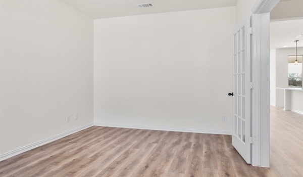 10 Louis Road, Sherman, TX 75090, 4 Bedrooms Bedrooms, ,2 BathroomsBathrooms,Residential,For Sale,10 Louis Road,20740978