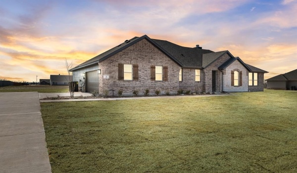 2 Louis Road, Sherman, TX 75090, 3 Bedrooms Bedrooms, ,2 BathroomsBathrooms,Residential,For Sale,2 Louis Road,20740986