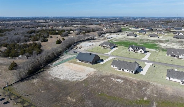 6 Ina Road, Sherman, TX 75090, 3 Bedrooms Bedrooms, ,2 BathroomsBathrooms,Residential,For Sale,6 Ina Road,20741169