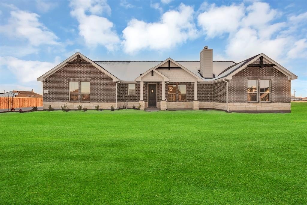 2 Ina Road, Sherman, TX 75090, 4 Bedrooms Bedrooms, ,2 BathroomsBathrooms,Residential,For Sale,2 Ina Road,20741173