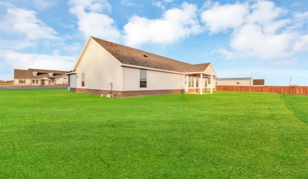 2 Ina Road, Sherman, TX 75090, 4 Bedrooms Bedrooms, ,2 BathroomsBathrooms,Residential,For Sale,2 Ina Road,20741173