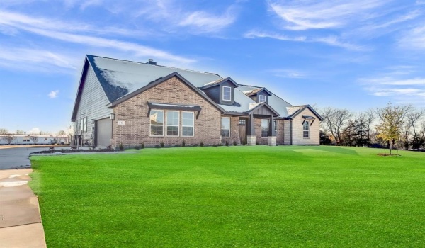 10 Ina Road, Sherman, TX 75090, 4 Bedrooms Bedrooms, ,3 BathroomsBathrooms,Residential,For Sale,10 Ina Road,20741178