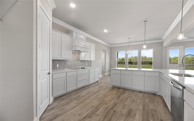 2205 Crystal Palace Boulevard, Alvarado, TX 76009, 4 Bedrooms Bedrooms, ,5 BathroomsBathrooms,Residential,For Sale,2205 Crystal Palace Boulevard,20741441