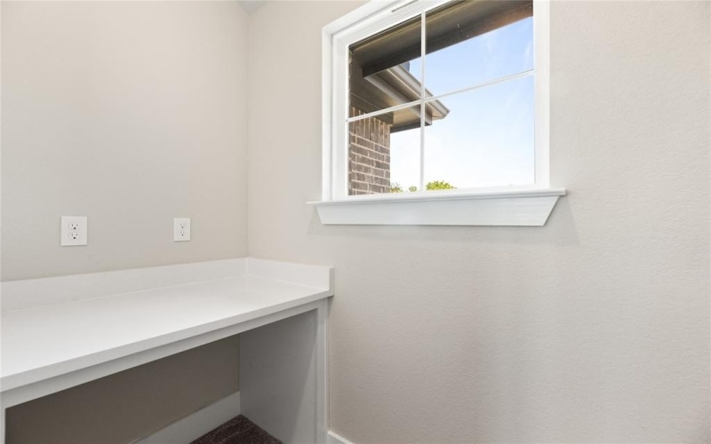 2205 Crystal Palace Boulevard, Alvarado, TX 76009, 4 Bedrooms Bedrooms, ,5 BathroomsBathrooms,Residential,For Sale,2205 Crystal Palace Boulevard,20741441