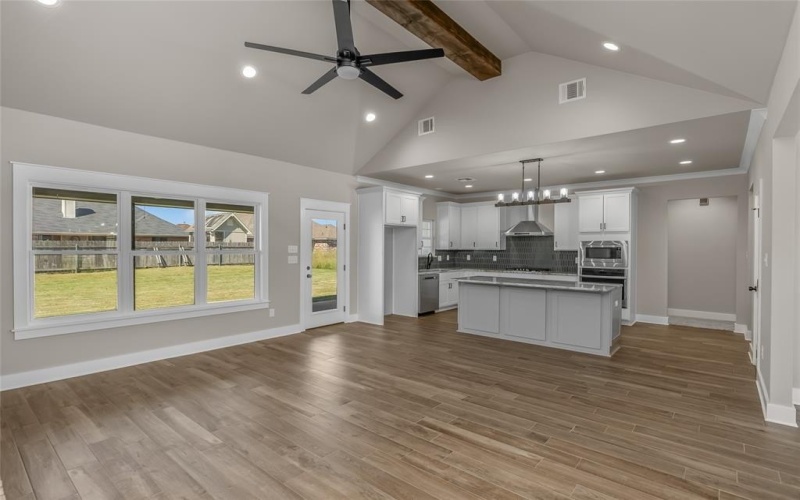 127 Sitka Loop, Haughton, LA 71037, 4 Bedrooms Bedrooms, ,2 BathroomsBathrooms,Residential,For Sale,127 Sitka Loop,20741534