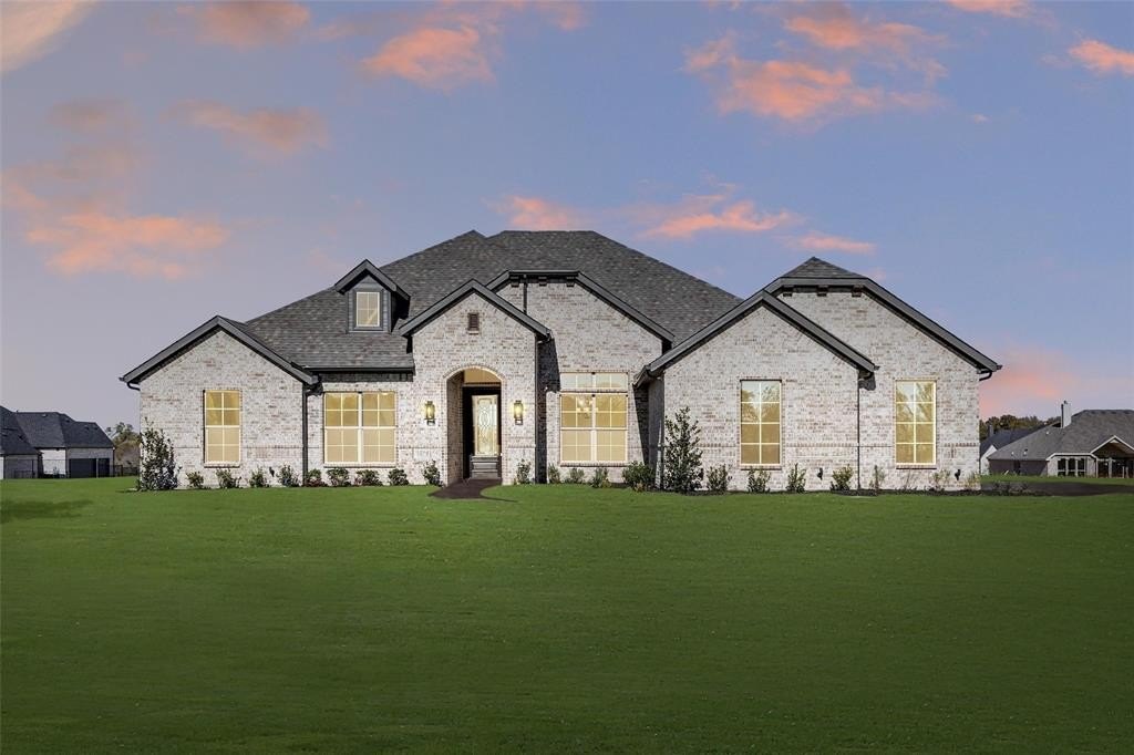 170 Waterview Drive, Gunter, TX 75058, 4 Bedrooms Bedrooms, ,3 BathroomsBathrooms,Residential,For Sale,170 Waterview Drive,20741902