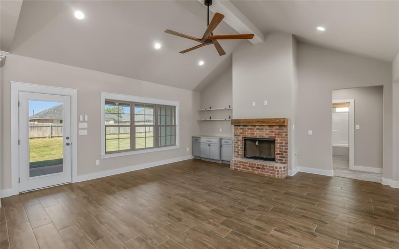 125 Sitka Loop, Haughton, LA 71037, 4 Bedrooms Bedrooms, ,2 BathroomsBathrooms,Residential,For Sale,125 Sitka Loop,20742452