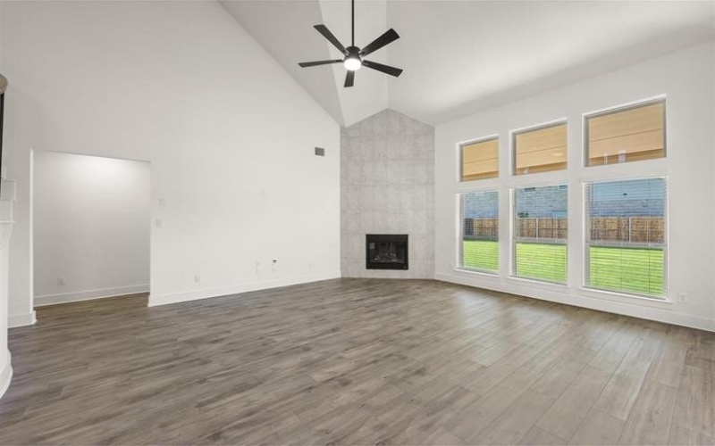 300 Tradd, Glenn Heights, TX 75154, 5 Habitaciones Habitaciones , ,3 BañosBaños,Residential,En Venta,300 Tradd,20744006