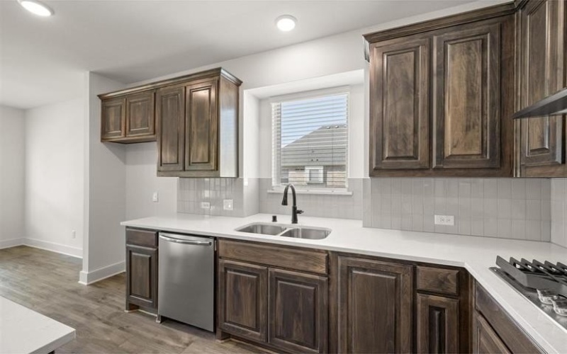 300 Tradd, Glenn Heights, TX 75154, 5 Habitaciones Habitaciones , ,3 BañosBaños,Residential,En Venta,300 Tradd,20744006
