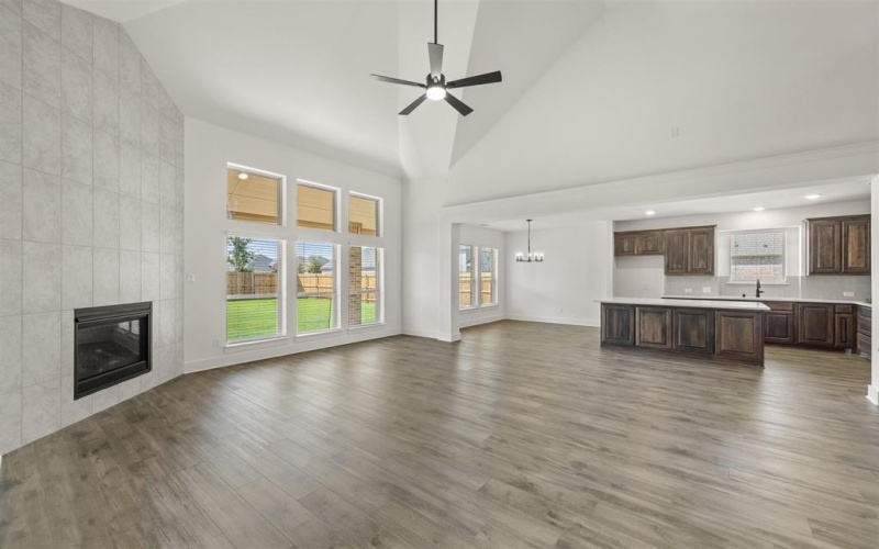 300 Tradd, Glenn Heights, TX 75154, 5 Habitaciones Habitaciones , ,3 BañosBaños,Residential,En Venta,300 Tradd,20744006