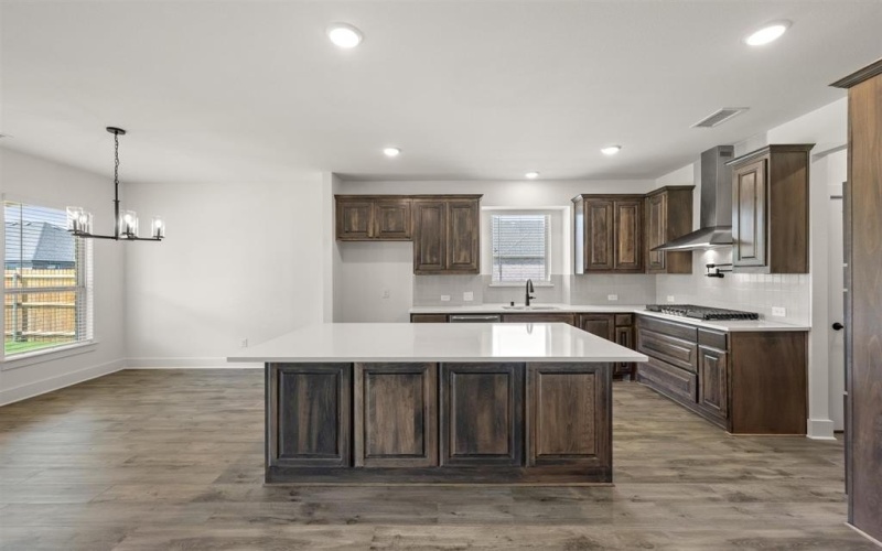 300 Tradd, Glenn Heights, TX 75154, 5 Habitaciones Habitaciones , ,3 BañosBaños,Residential,En Venta,300 Tradd,20744006