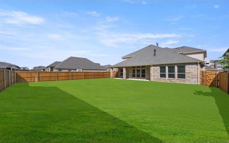 300 Tradd, Glenn Heights, TX 75154, 5 Habitaciones Habitaciones , ,3 BañosBaños,Residential,En Venta,300 Tradd,20744006