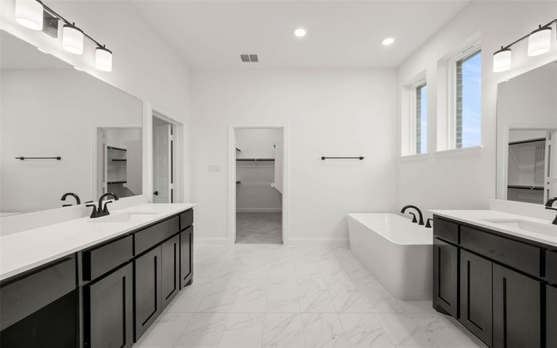 123 Hollingsworth Lane, Oak Leaf, TX 75154, 3 Habitaciones Habitaciones , ,3 BañosBaños,Residential,En Venta,123 Hollingsworth Lane,20744098