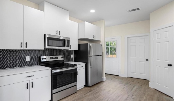 727 W Parnell Street, Denison, TX 75020, 3 Bedrooms Bedrooms, ,2 BathroomsBathrooms,Residential,For Sale,727 W Parnell Street,20744145