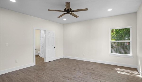 727 W Parnell Street, Denison, TX 75020, 3 Bedrooms Bedrooms, ,2 BathroomsBathrooms,Residential,For Sale,727 W Parnell Street,20744145