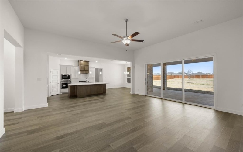 129 Hollingsworth Lane, Oak Leaf, TX 75154, 4 Habitaciones Habitaciones , ,5 BañosBaños,Residential,En Venta,129 Hollingsworth Lane,20744163