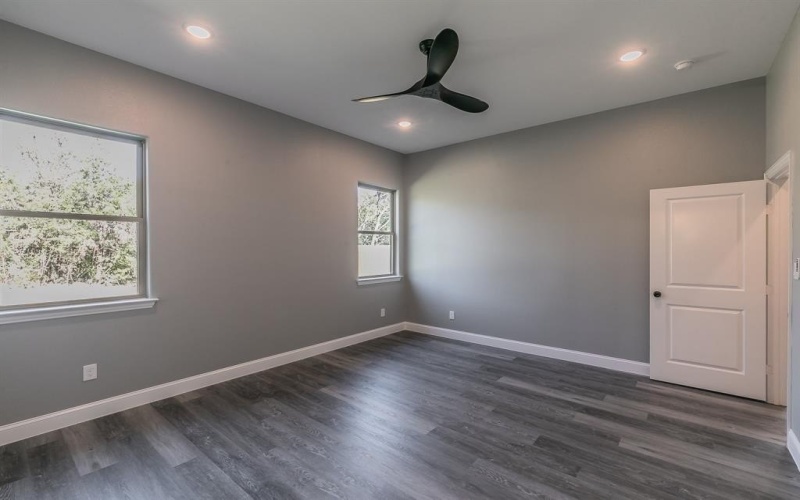 808 Crow Court, Granbury, TX 76048, 3 Bedrooms Bedrooms, ,2 BathroomsBathrooms,Residential,For Sale,808 Crow Court,20744180