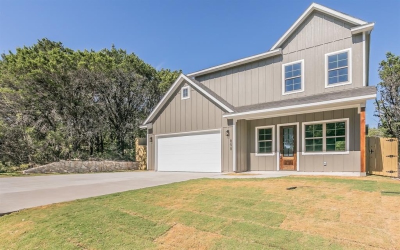 808 Crow Court, Granbury, TX 76048, 3 Bedrooms Bedrooms, ,2 BathroomsBathrooms,Residential,For Sale,808 Crow Court,20744180