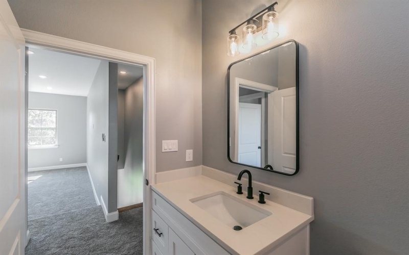 808 Crow Court, Granbury, TX 76048, 3 Bedrooms Bedrooms, ,2 BathroomsBathrooms,Residential,For Sale,808 Crow Court,20744180