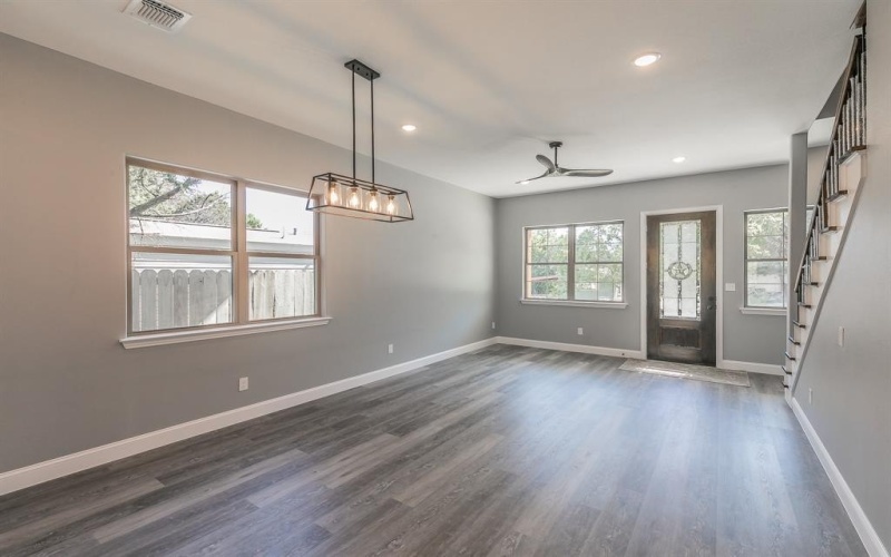 808 Crow Court, Granbury, TX 76048, 3 Bedrooms Bedrooms, ,2 BathroomsBathrooms,Residential,For Sale,808 Crow Court,20744180