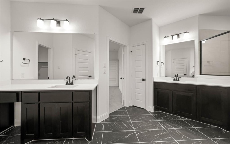 135 Hollingsworth Lane, Oak Leaf, TX 75154, 5 Habitaciones Habitaciones , ,5 BañosBaños,Residential,En Venta,135 Hollingsworth Lane,20744227