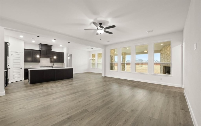 135 Hollingsworth Lane, Oak Leaf, TX 75154, 5 Habitaciones Habitaciones , ,5 BañosBaños,Residential,En Venta,135 Hollingsworth Lane,20744227