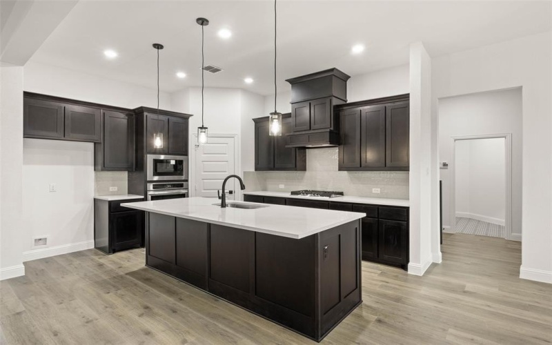 135 Hollingsworth Lane, Oak Leaf, TX 75154, 5 Habitaciones Habitaciones , ,5 BañosBaños,Residential,En Venta,135 Hollingsworth Lane,20744227