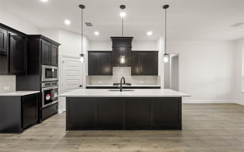 135 Hollingsworth Lane, Oak Leaf, TX 75154, 5 Habitaciones Habitaciones , ,5 BañosBaños,Residential,En Venta,135 Hollingsworth Lane,20744227