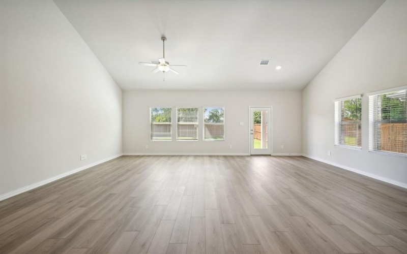 1317 Los Olmos Lane, Crandall, TX 75114, 5 Bedrooms Bedrooms, ,3 BathroomsBathrooms,Residential,For Sale,1317 Los Olmos Lane,20732124