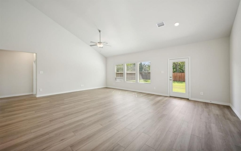 1317 Los Olmos Lane, Crandall, TX 75114, 5 Bedrooms Bedrooms, ,3 BathroomsBathrooms,Residential,For Sale,1317 Los Olmos Lane,20732124