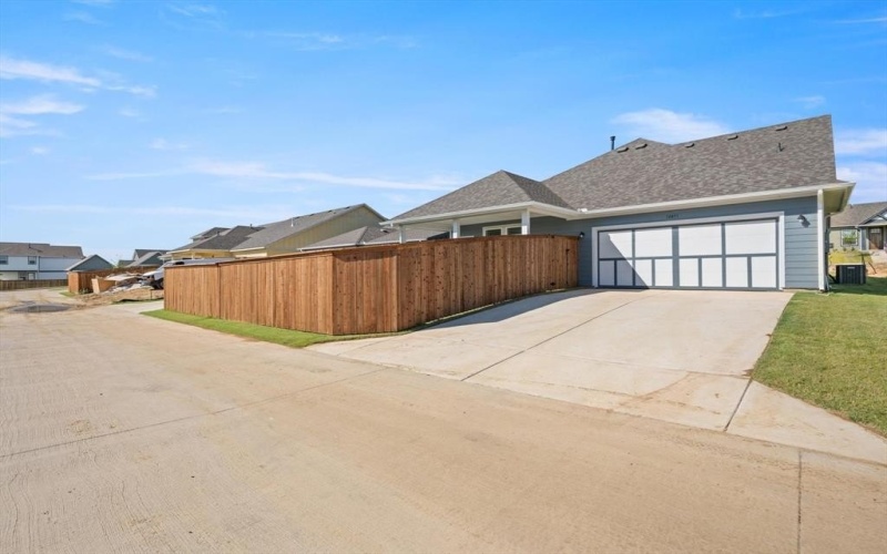 10851 Eva Mae Boulevard, Grand Prairie, TX 76065, 3 Habitaciones Habitaciones , ,2 BañosBaños,Residential,En Venta,10851 Eva Mae Boulevard,20732324