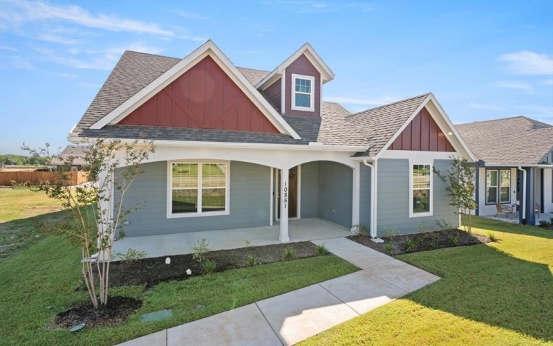 10851 Eva Mae Boulevard, Grand Prairie, TX 76065, 3 Habitaciones Habitaciones , ,2 BañosBaños,Residential,En Venta,10851 Eva Mae Boulevard,20732324