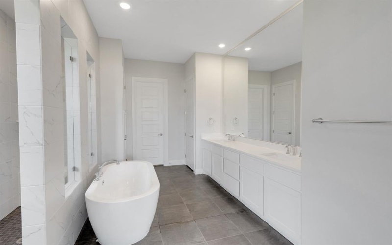 1210 Olive Drive, Mansfield, TX 76063, 5 Habitaciones Habitaciones , ,5 BañosBaños,Residential,En Venta,1210 Olive Drive,20732787
